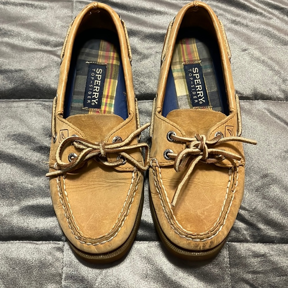 Sperry Sahara in honey sole
